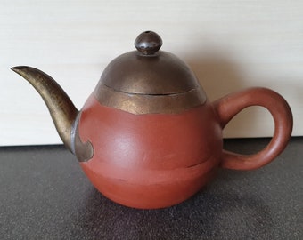 Antique Chinese yixing teapot, part brass, intended for the Arab market, end 19th century