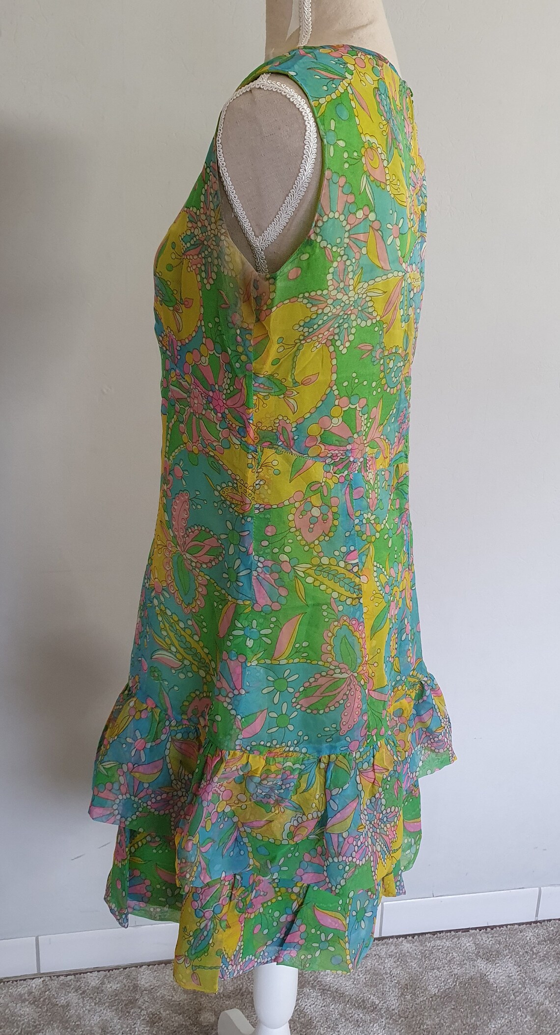 Vintage 70s Cocktail Dress With Ruffles, Psychedelic Flower Pattern ...