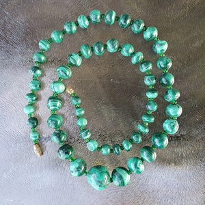 Vintage ketting met malachietkralen, schaalverdeling, edelsteenkralen
