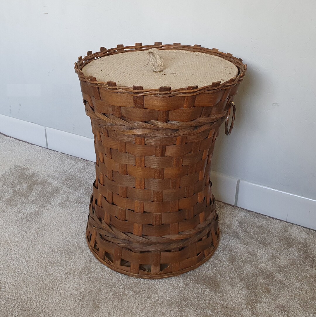 70s Vintage Laundry Hamper, Small Woven Wicker Basket With Lid and ...