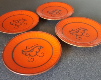 Flora keramiek gouda holland Tokio, orange plates, series 3010 (4 pieces), 70s vintage, gouda plateel