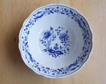 German porcelain blue onion serving bowl, by Wunsiedel Bavaria Porzellan