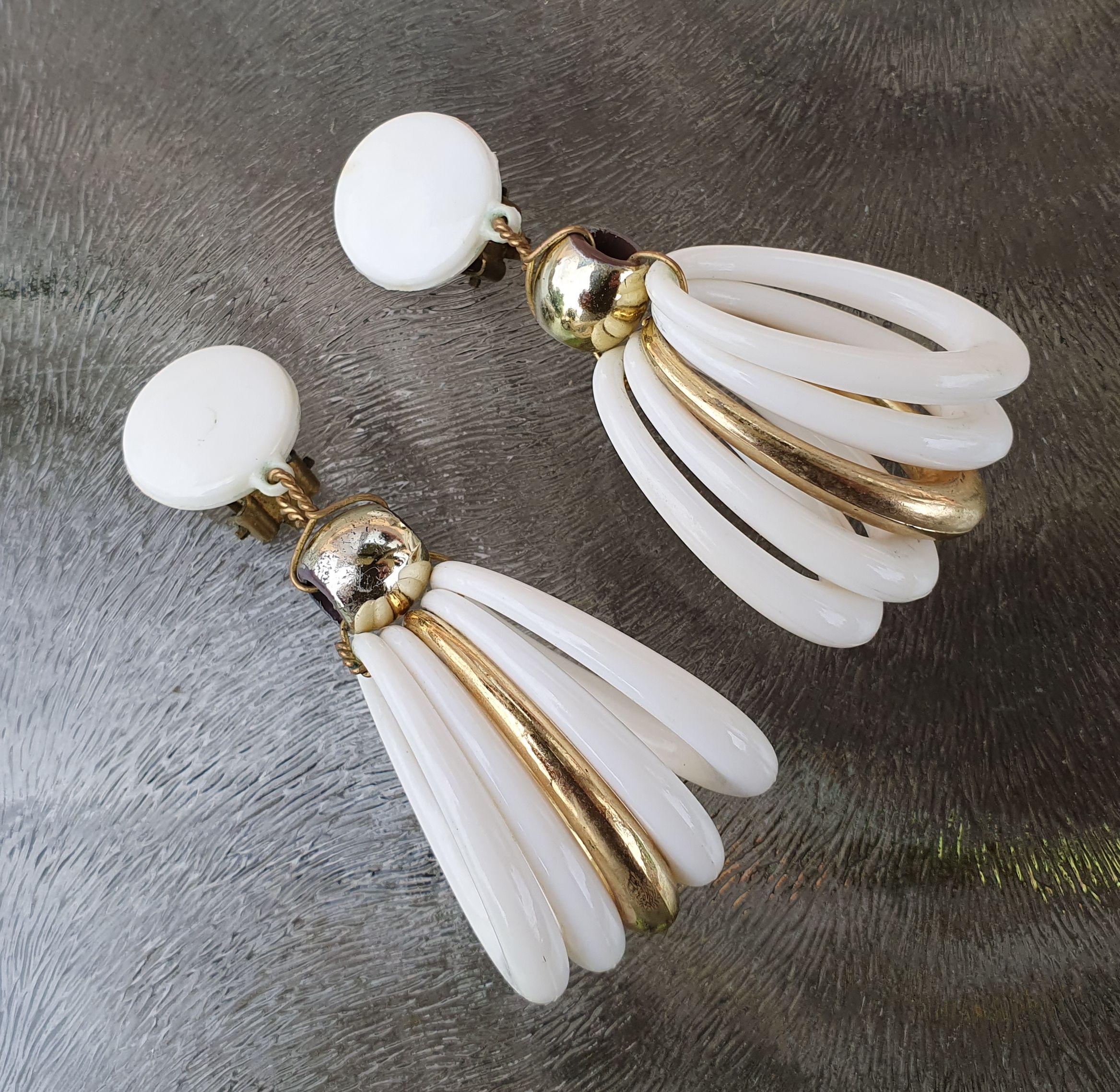 Lot Bijoux Vintage Et Récents - Boucles D'oreilles, Clips - Signées Orena, Agatha