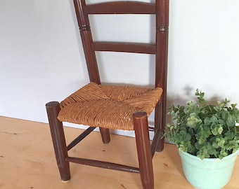 Small chair with wicker seat, farmhouse style, doll chair or for a toddler