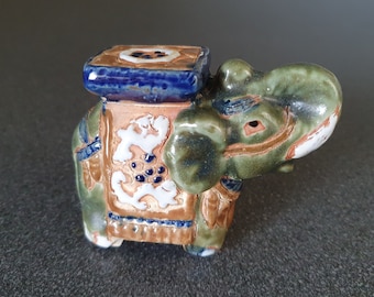 Majolica ceramic elephant (MINI), plant stand, hand painted, 70s