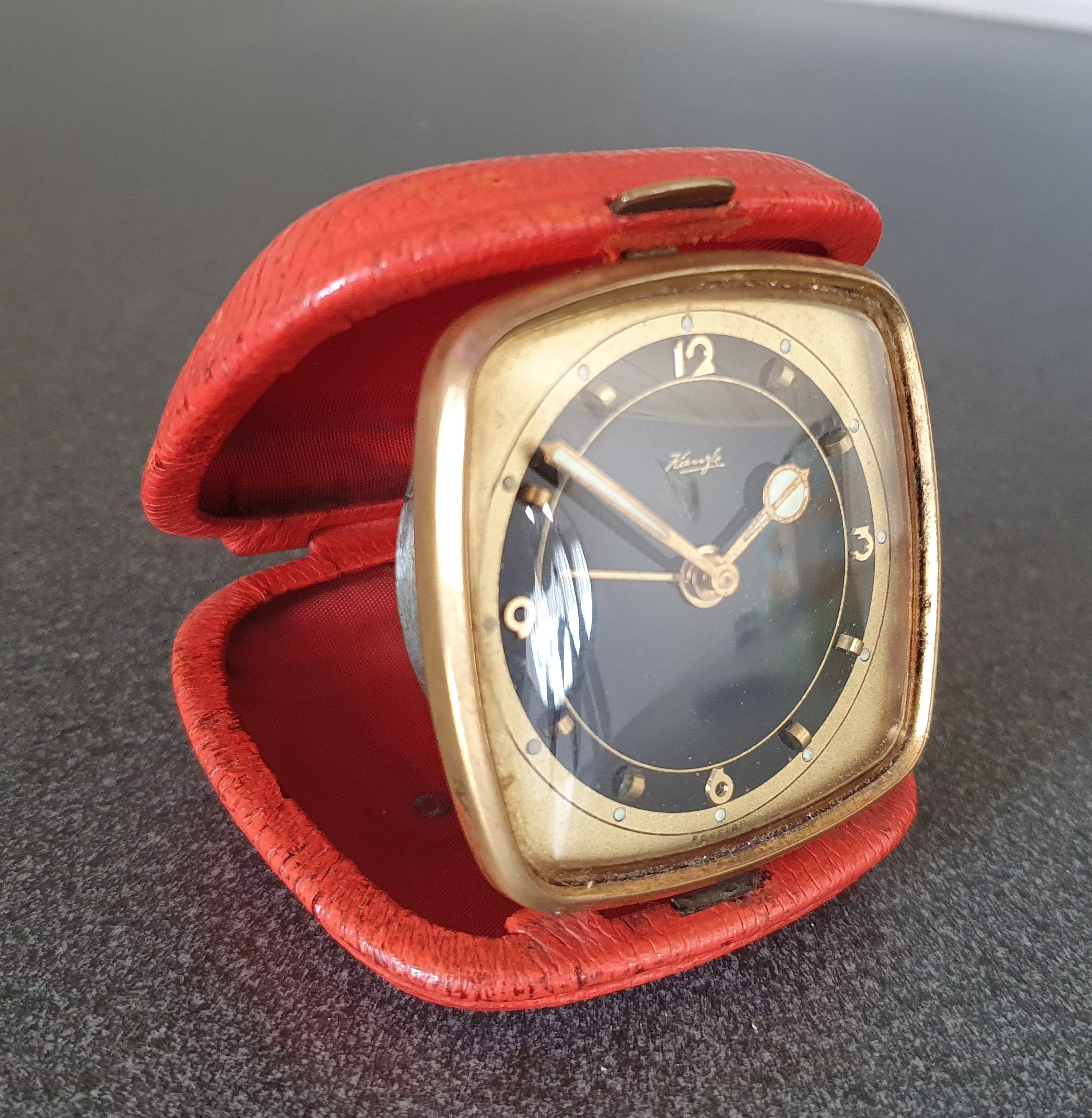 【美品】70’sナショナルクロック 掛時計 鮮烈レッドのラウンデッドレクタングル il_fullxfull.5930961026_ggsz.jpg