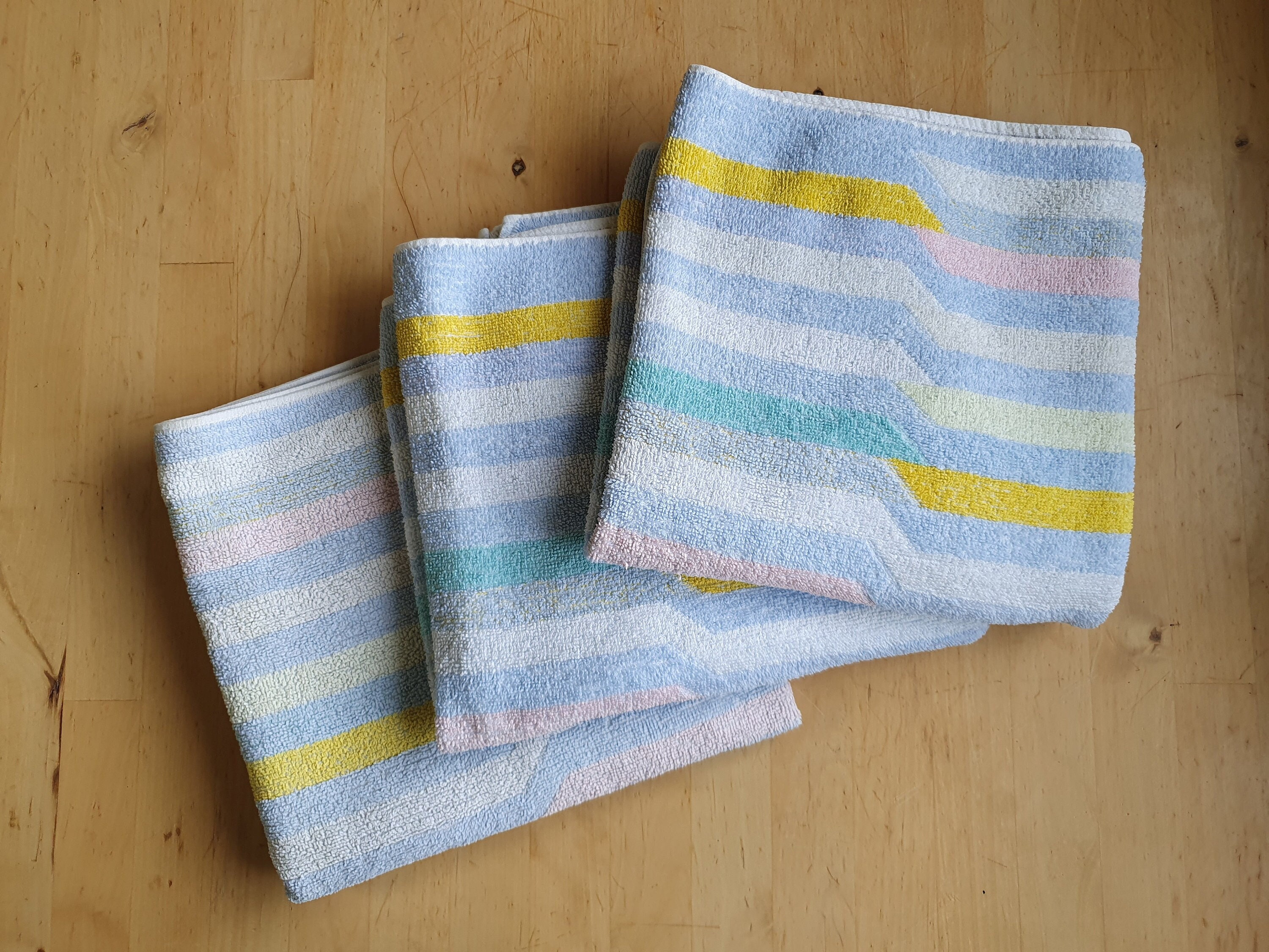 Vintage 1980/90's Cannon Two Striped Bath Towels and Two Washcloths in  Blue, Pink and Green Striped Bath Towel, 1980s -  Sweden