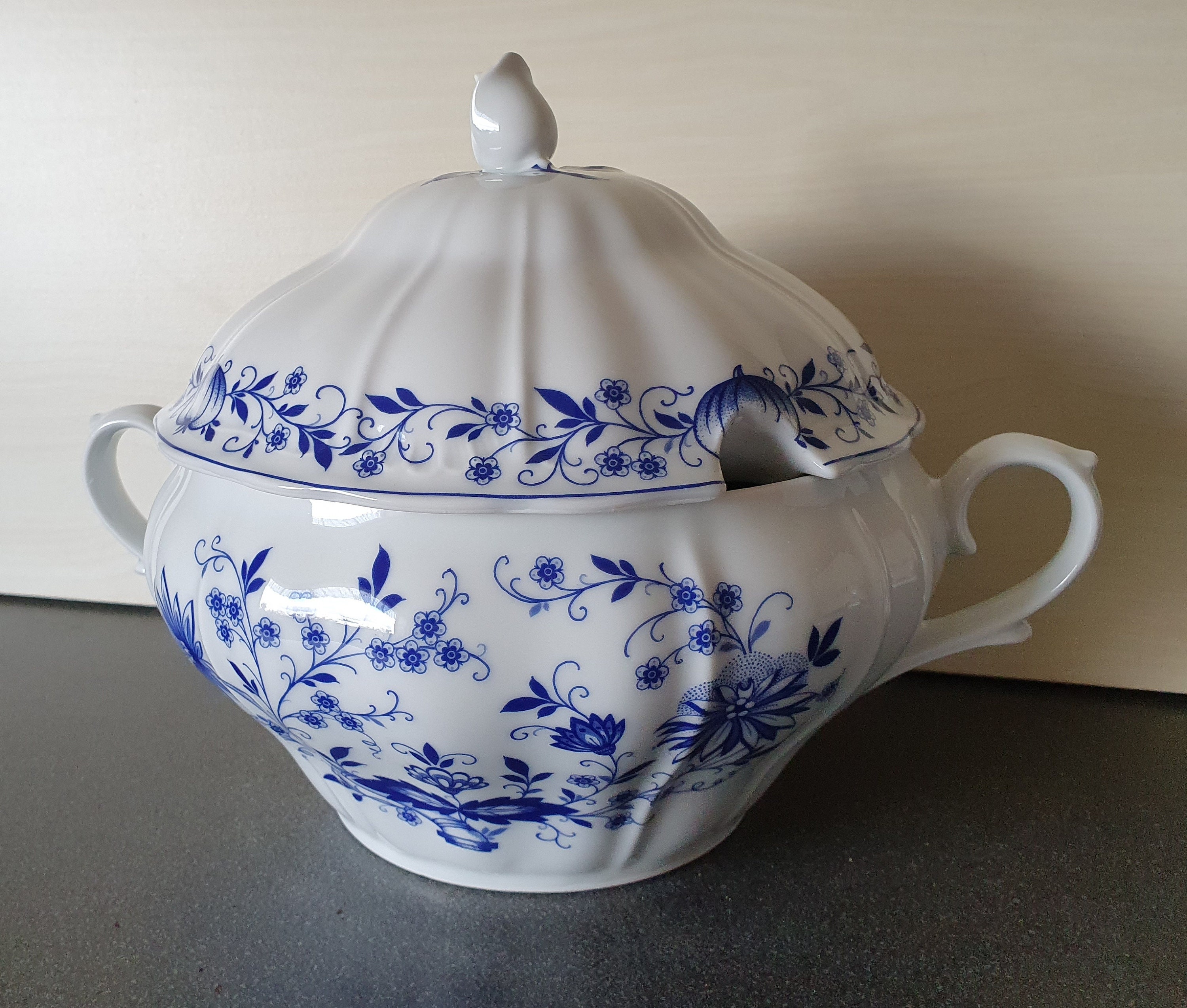 Most Beautiful Soup Tureen I have ever seen. Made in Bavaria, Germany