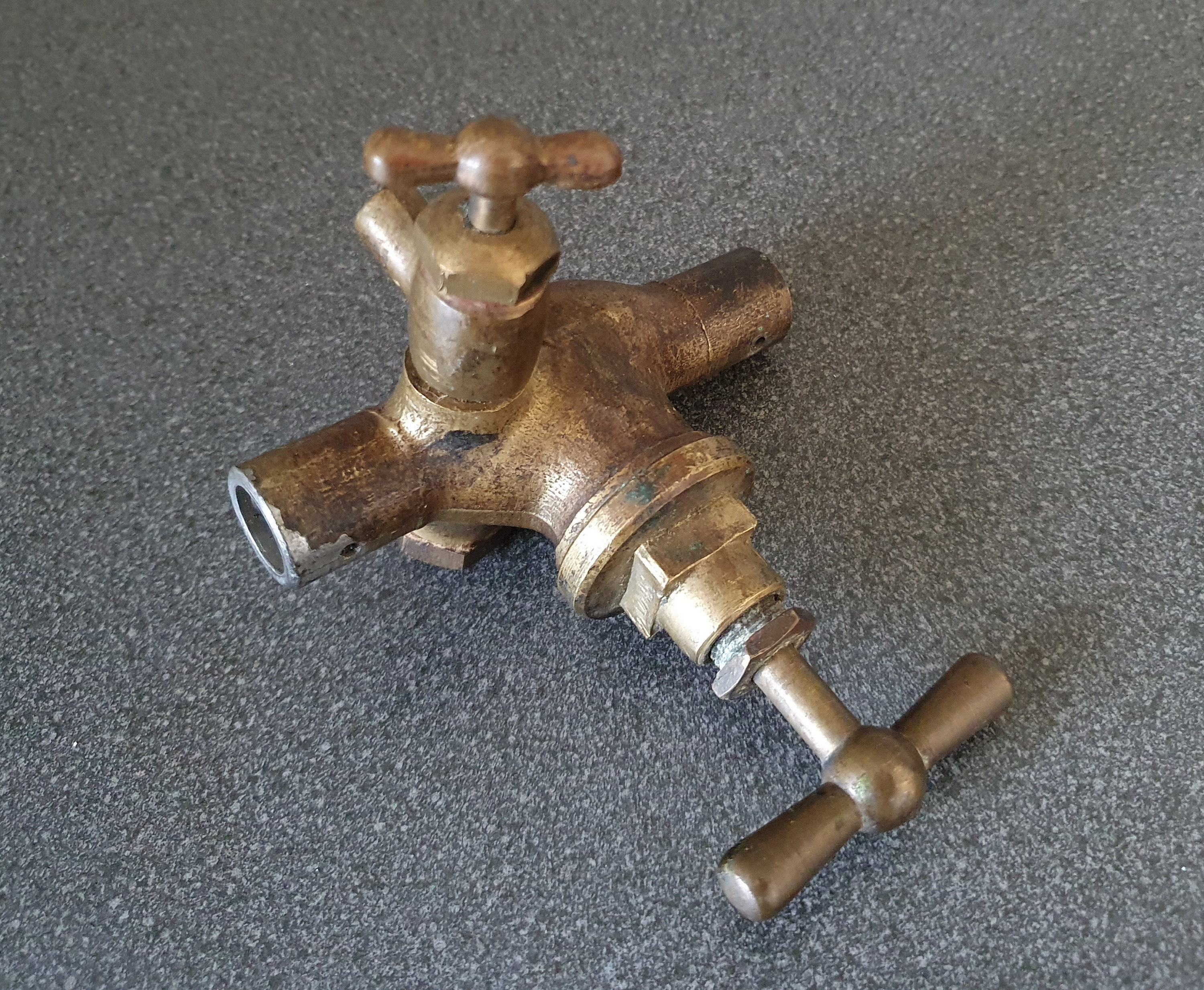robinet vintage en laiton avec 2 robinets, robinet industriel