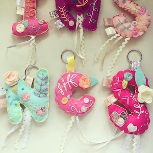 Felt Keychains, party favors, keychain assorted animals and letters, 1st day of school gift, birthday gift, stocking filler, embroidered