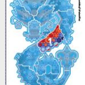 Pu&ograve; includere: Una mappa blu e bianca con un design a forma di drago, con sezioni numerate e il testo "March 1". L'area centrale &egrave; evidenziata in rosso e arancione, con un logo in alto a destra. Copyright 2016.