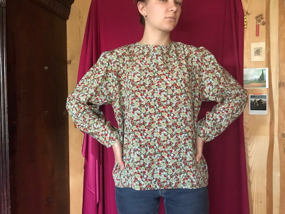 Vintage 80s womens blouse, ditsy floral print, lon