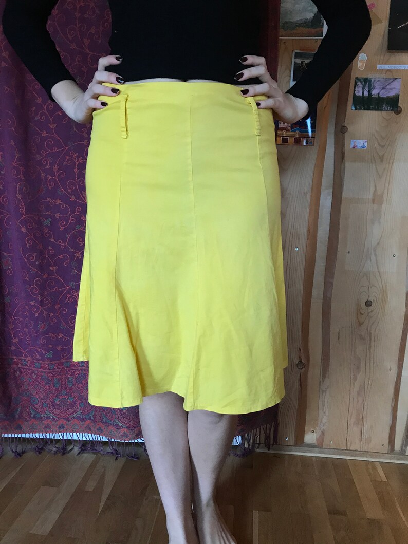medium size zipper closure knee length Yellow vintage 90s skirt A-line design cotton fabric minimalist skirt summer skirt