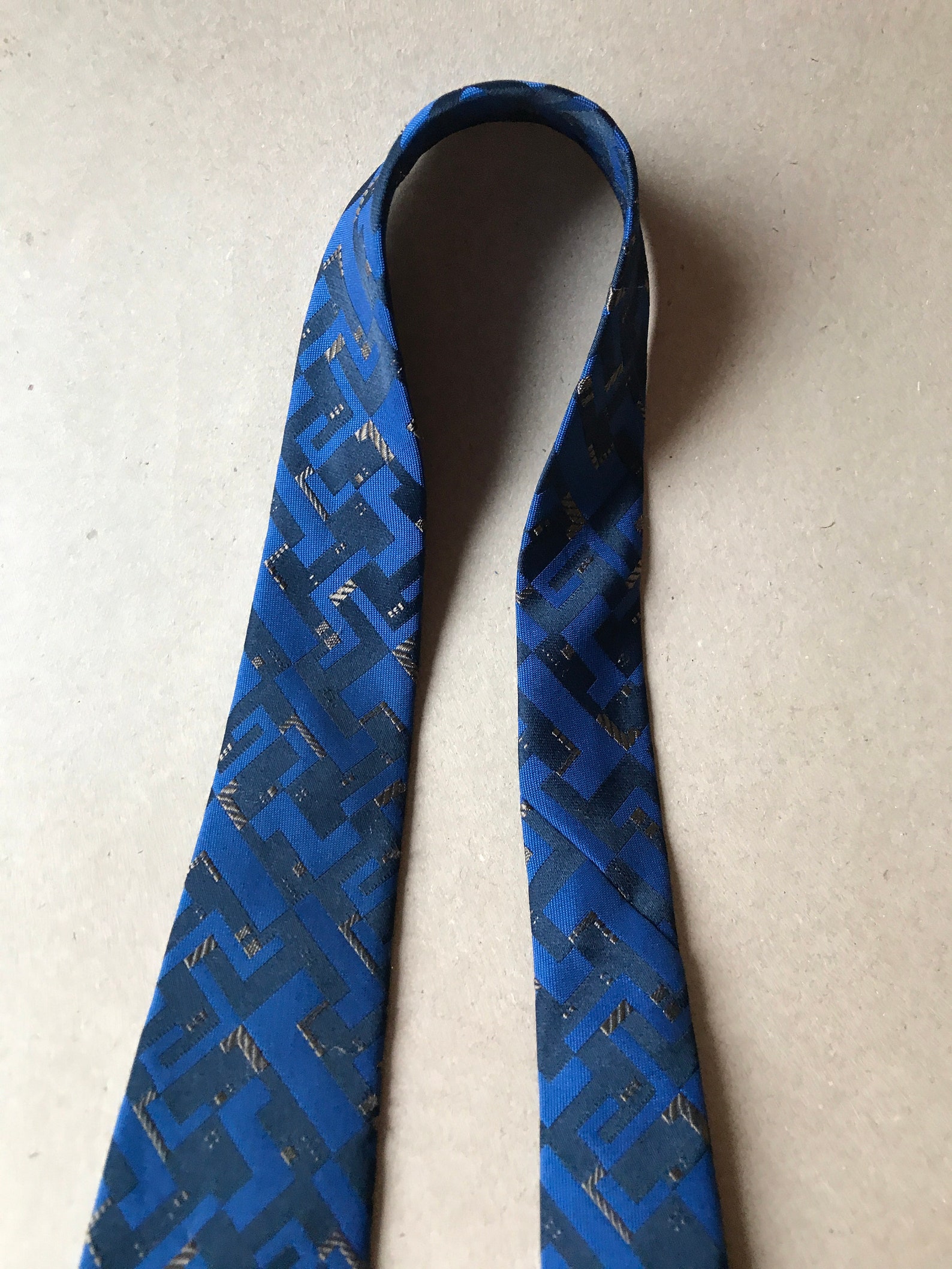 Blue vintage 90s men's tie geometric print classic | Etsy