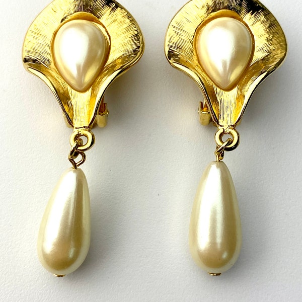 Lady Remington dangle earrings- LR gold tone & faux pearls 90's fashion jewelry- retro jewelry.