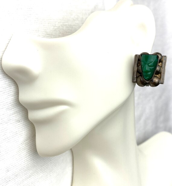 Vintage Mayan sterling green onyx screw back earr… - image 7