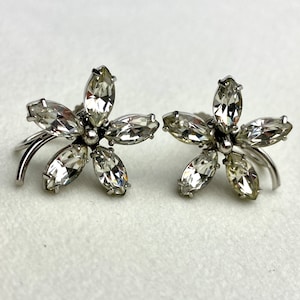 Vintage Krementz earrings stunning  Swarovski clear crystals flowers screw back midcentury look