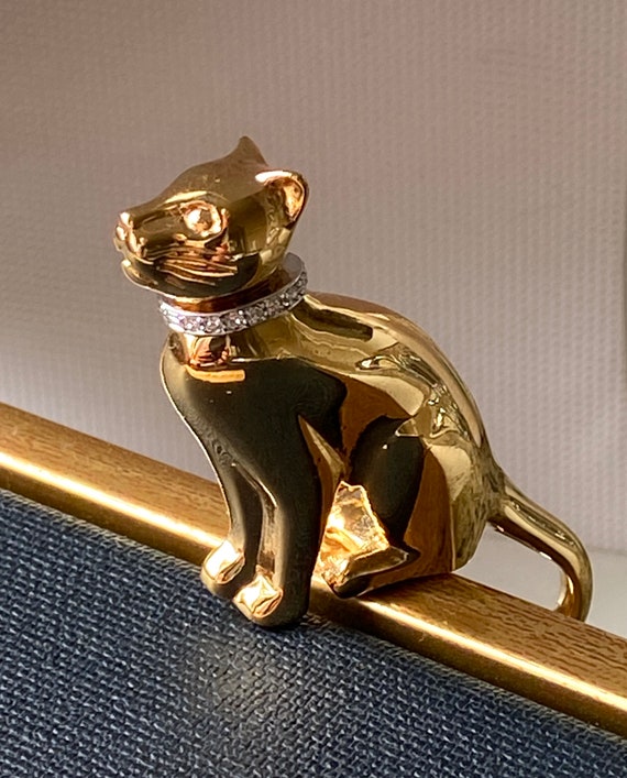Cat Brooch by Keyes- Gold tone elegant sitting ca… - image 2