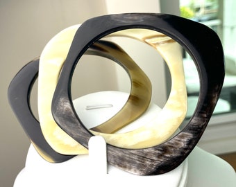 Vintage stackable bracelet lot of 3 geometric bangle bracelets natural look