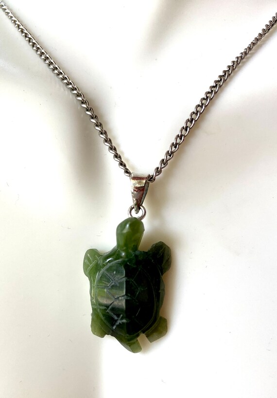 Vintage Sarah Coventry Simulated Green Stone Turtle Necklace