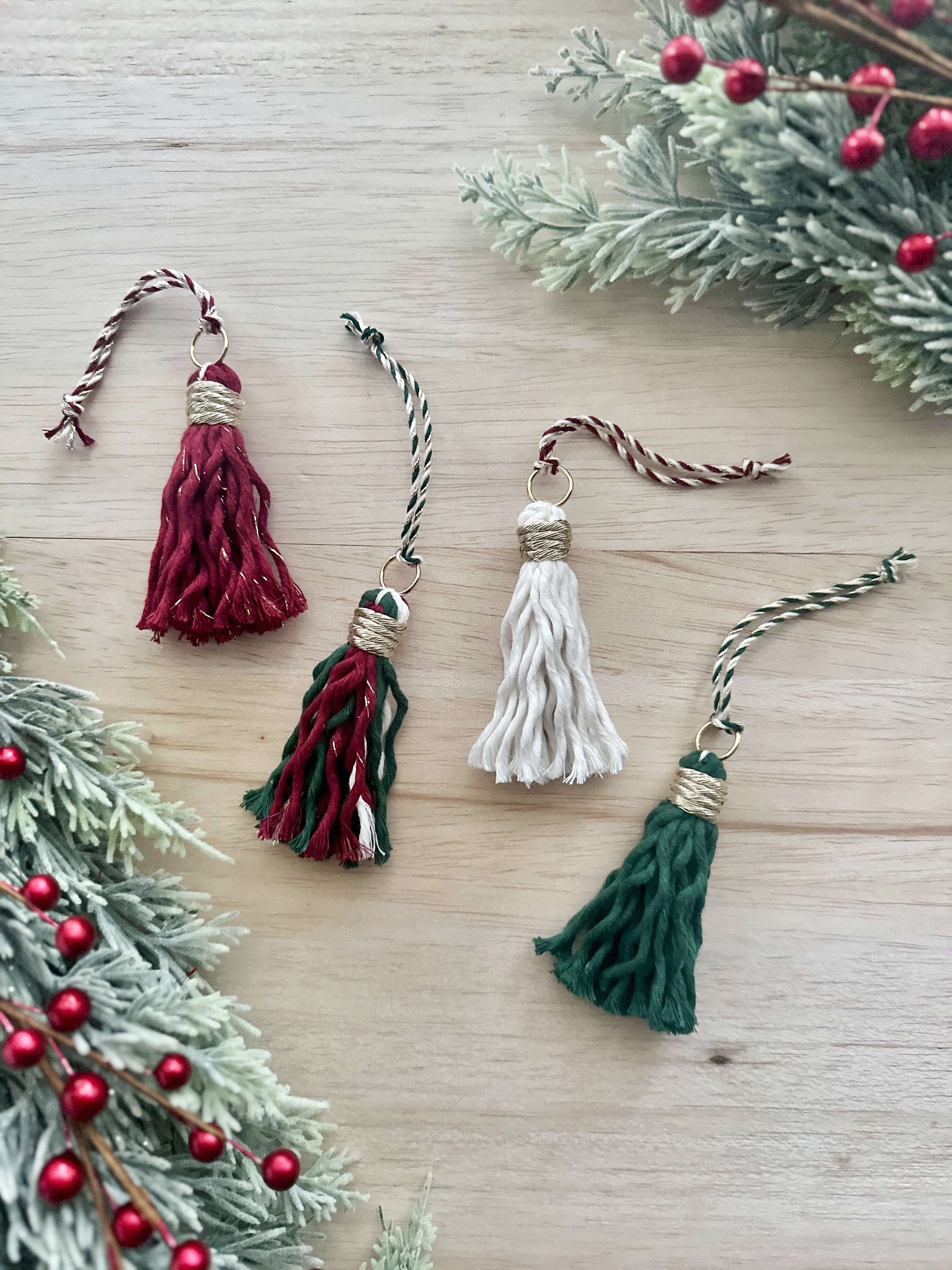 Wavy Macrame Tassel Ornament | Natural Holiday Decorations | Boho Christmas Decor | Wrapping Accessories