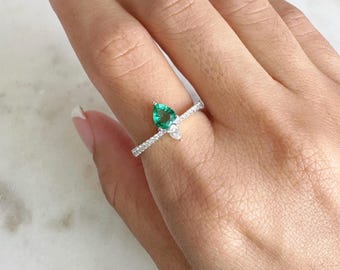 Ring 18 kt smaragd met diamanten