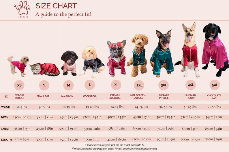 K&ouml;nnte beinhalten: Eine Tella Couture Gr&ouml;&szlig;entabelle f&uuml;r Haustier-Pyjamas mit neun Hunden und Katzen in kn&ouml;pfbaren Satin-Hemden verschiedener Farben. Die Tabelle zeigt die Gr&ouml;&szlig;en XS bis 5XL mit den entsprechenden Gewichts- und K&ouml;rperma&szlig;en in Zentimetern an.