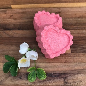 Sweet Strawberry Shower Steamers, Extra Large Steamers for Long Showers, Spa Day Gift, Aromatherapy, Spring & Easter Gift, Teacher Gift Idea