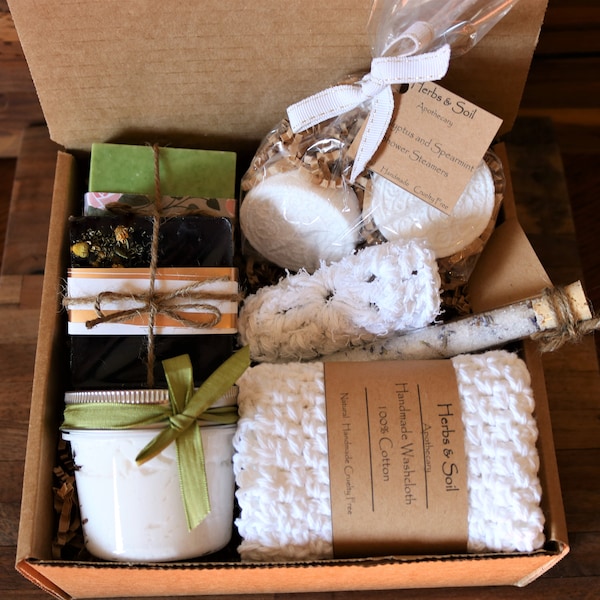Spring Deluxe Gift Box, Perfect Blend of Tart Berries and Crisp Woods, Whipped Sugar Scrub, Bath Salts & Shower Steamers Relaxation Spa Gift