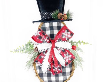 Snowman with Top Hat Door Hanger, Winter Snowman, Christmas Front Door Hanger