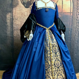 Tudor Gown Made to Order - Etsy