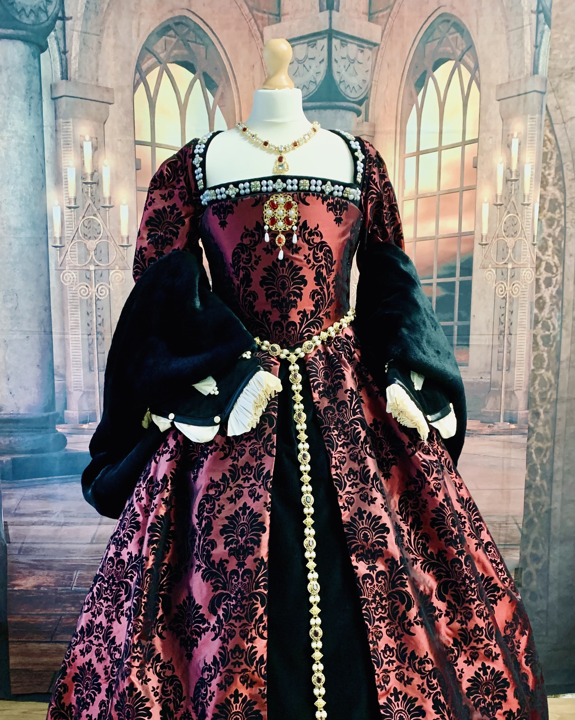 Tudor Gown Patterns