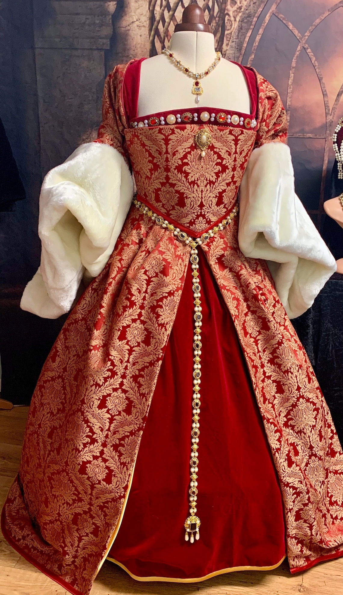 Tudor Gown Made to Order With Fur Sleeves Etsy Hong Kong