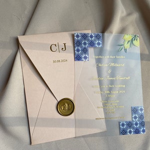 Elegante invitación de boda acrílica con detalles en lámina de oro, invitación de boda de lujo con estampado de lámina de rubor frustrada, invitación única de champán imagen 4