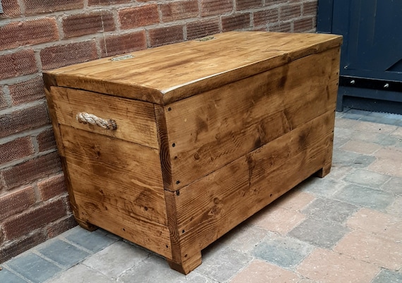 Rustic Reclaimed Wood Blanket Box – Handmade Ottoman Storage Chest
