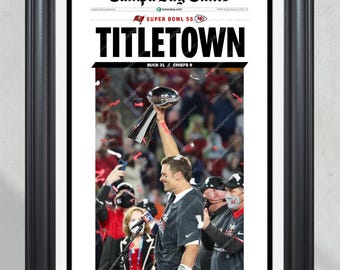 2021 Tampa Bay Buccaneers NFL Super Bowl Meister 'TITLETOWN!' Gerahmter Zeitungsdruck auf der Vorderseite