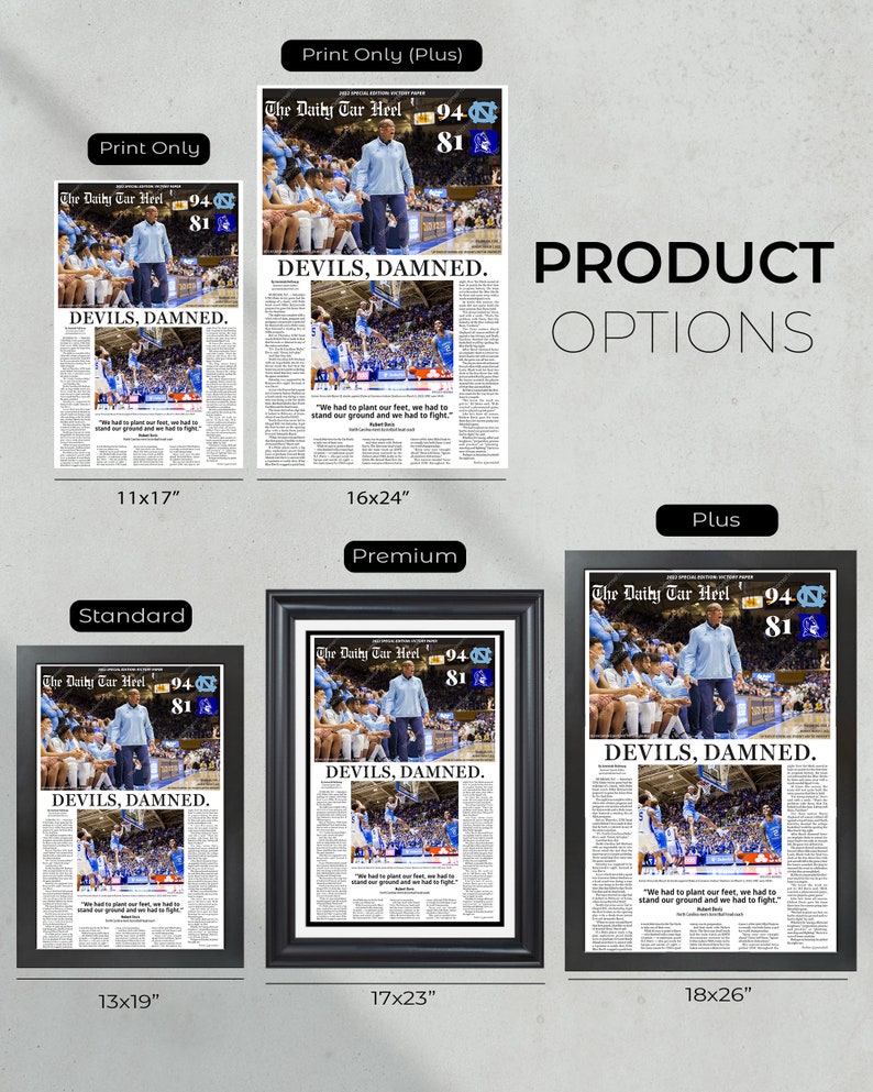 Puede incluir: Una impresi&oacute;n enmarcada de un art&iacute;culo de peri&oacute;dico con el titular "DEVILS, DAMNED." El art&iacute;culo presenta una foto de un entrenador de baloncesto y jugadores. La impresi&oacute;n est&aacute; disponible en varios tama&ntilde;os, incluyendo 28x43 cm, 33x48 cm, 41x61 cm, 43x58 cm y 46x66 cm.