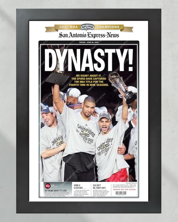 Impresion de periodico enmarcada de portada con el campeon de la NBA de San Antonio Spurs en 2007 Etsy Mexico