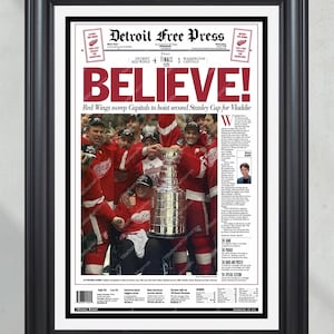1998 Detroit Red Wings Stanley Cup-mästare "TRO!" Inramad tidning på förstasidan