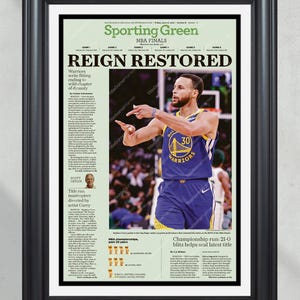 Impresión de periódico enmarcada en portada con el campeón de la NBA Golden State Warriors “Reign Restored” 2022
