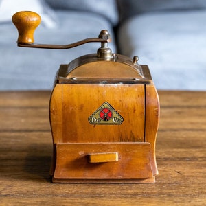 DeVe Hand Crank Coffee Mill/Grinder - Vintage from Holland