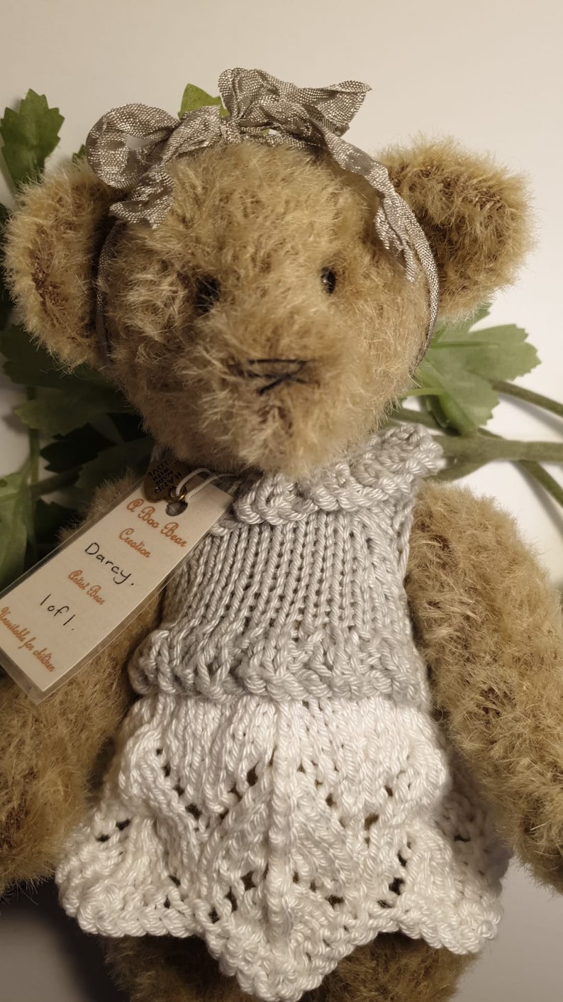 Darcey, a ooak handmade artist bear zdjęcie 4