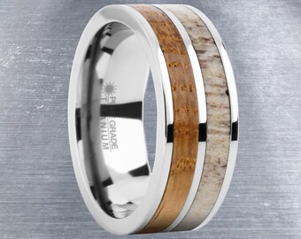 Whiskey vat hout en echte gewei inleg titanium trouwring