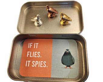 PIGEON | PIGEON Hinge Heads, Metallic Finish Magnetic Resin Miniatures - Set of 3