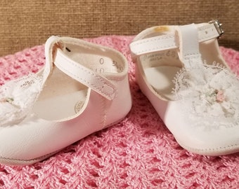 Precious baby girl shoes (22Vin18)