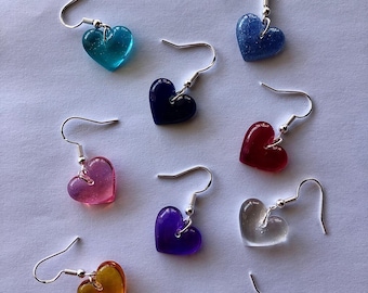 Pendientes de corazón de resina hechos a mano: colores radiantes, regalo de San Valentín