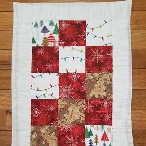 Quilted Christmas Table Runner