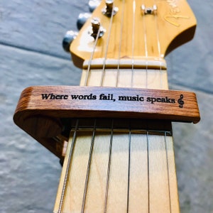 Personalised Wood Pattern Guitar Capo, Customised Message, Free Engravings, Perfect Birthday Gift for Guitarists, Gift for Musicians!