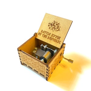 Battle Hymn of the Republic | Wooden Music Box| Wind-up & Hand-crank Version | Custom Engraving | Free Gift Box | Gift for Christians