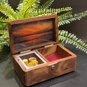 Maple/Rosewood/Walnut Wood Wind-up Music Box | Custom Engraving | Choice of Over 100 All-time-Favorite Pop-jazz Classics | Free Gift Box